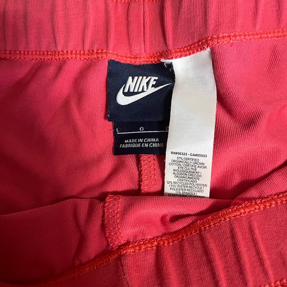 Nike workout pants - Picture 2 of 2
